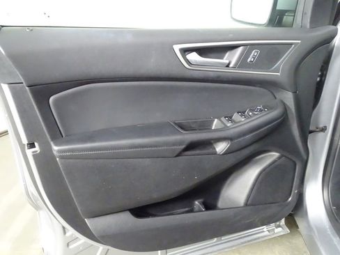 Used 2024 Ford Edge SEL image 16