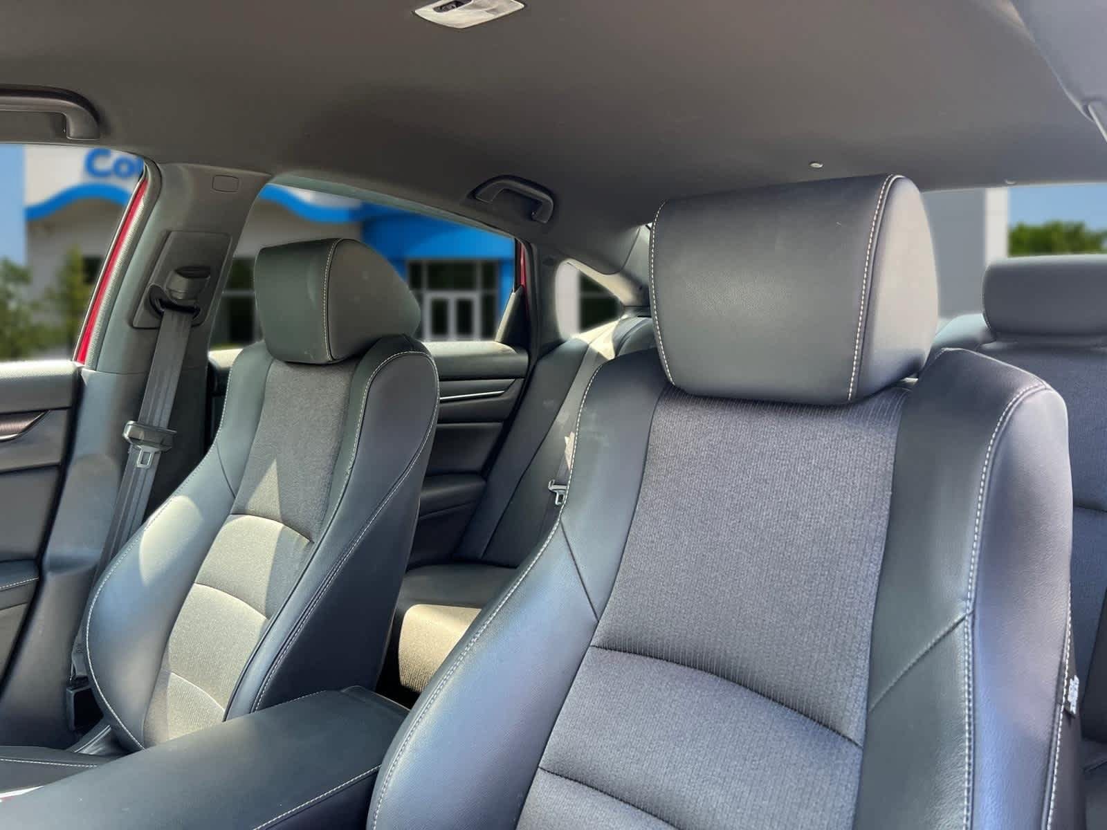 Used 2018 Honda Accord Sport image 13