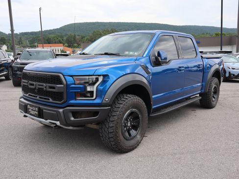Used 2017 Ford F150 Raptor w/ Equipment Group 802A Luxury AWD/4WD image 9