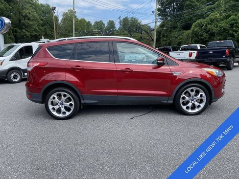 Used 2016 Ford Escape Titanium w/ Equipment Group 301A FWD image 8