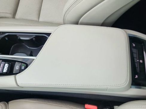 Used 2021 Volvo XC90 T6 Inscription w/ Climate Package image 58