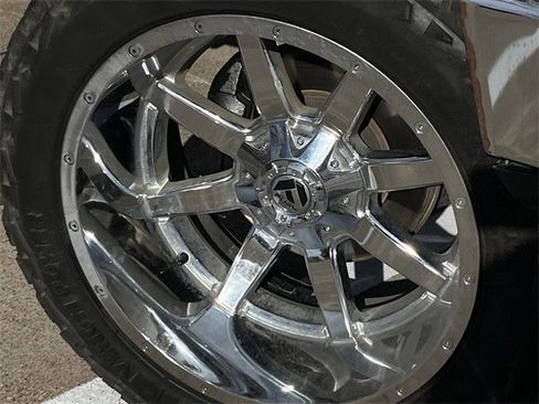 Used 2019 GMC Sierra 1500 SLE w/ SLE Value Package image 10