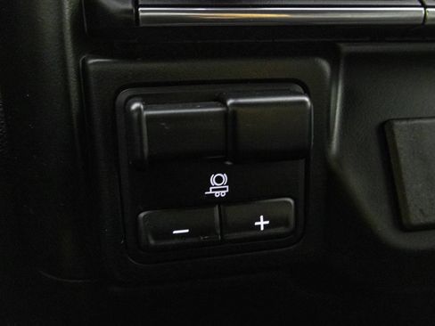 Used 2020 Chevrolet Silverado 2500 Custom w/ Custom Value Package AWD/4WD image 34