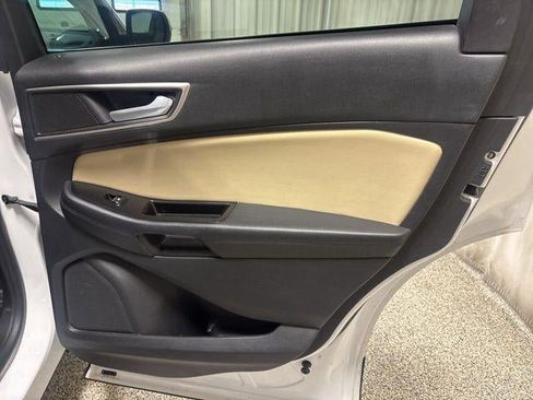 Used 2015 Ford Edge SEL w/ Equipment Group 201A AWD/4WD image 19