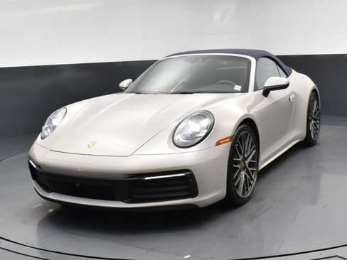 Used 2023 Porsche 911 Carrera S RWD image 1