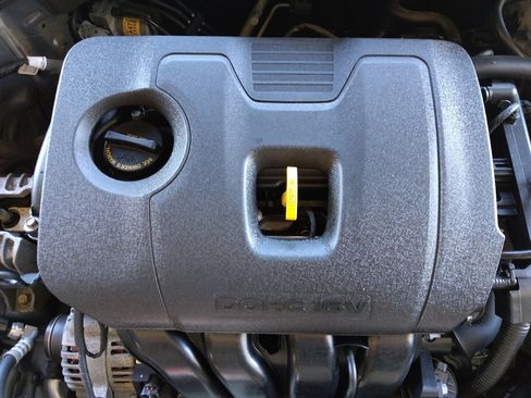 Used 2020 Hyundai Elantra SEL image 30