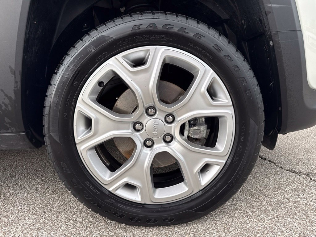 Used 2023 Jeep Renegade Limited AWD/4WD image 15