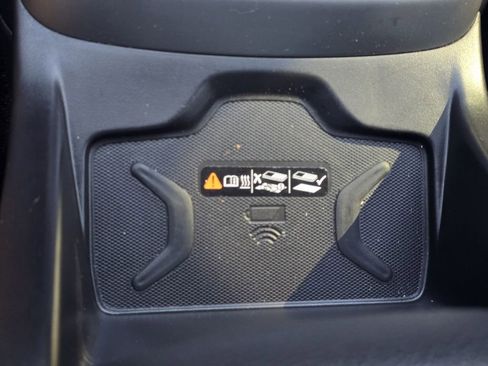Used 2022 Chevrolet Colorado ZR2 w/ ZR2 Midnight Special Edition AWD/4WD image 24