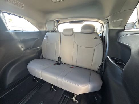 Used 2026 Toyota Sienna XLE AWD/4WD image 33