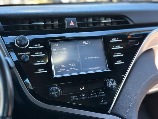 Used 2018 Toyota Camry SE FWD image 14