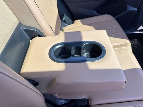 Used 2023 Volkswagen Tiguan SE R-Line AWD/4WD image 24