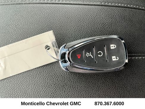 Certified 2023 Chevrolet Traverse LT FWD image 31