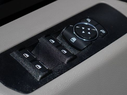 Used 2022 Ford F350 XL w/ Power Equipment Group image 16