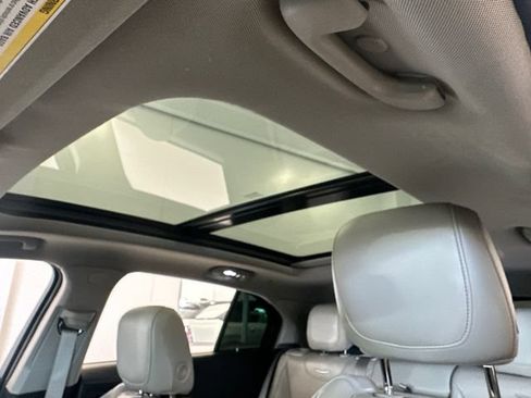 Certified 2023 Cadillac XT4 Premium Luxury w/ Technology Package AWD/4WD image 18