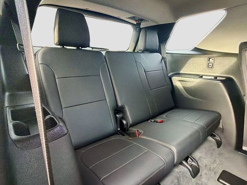 Used 2021 Chevrolet Traverse RS image 21