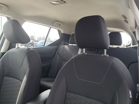 Used 2023 Nissan Kicks SV image 30