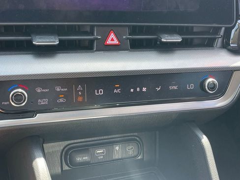 Used 2024 Kia Sportage SX FWD image 9