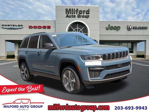 New 2026 Jeep Grand Cherokee Limited AWD/4WD image 1