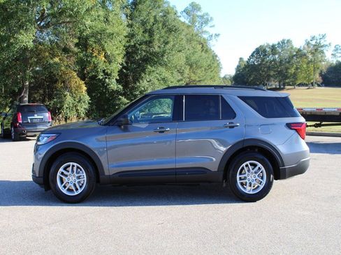 New 2026 Ford Explorer Active w/ Active Comfort Package image 13