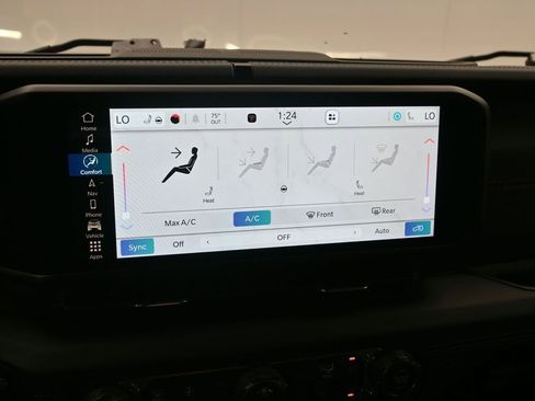 Used 2025 Jeep Wrangler Unlimited Rubicon AWD/4WD image 18