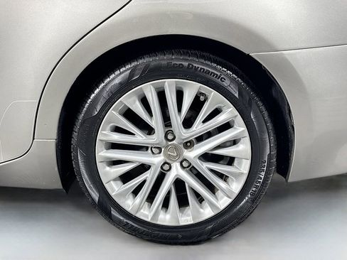 Used 2016 Lexus ES 350 w/ Ultra Luxury Package image 40