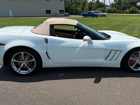 Used 2012 Chevrolet Corvette Grand Sport w/ 2LT Preferred Equipment Group RWD image 17