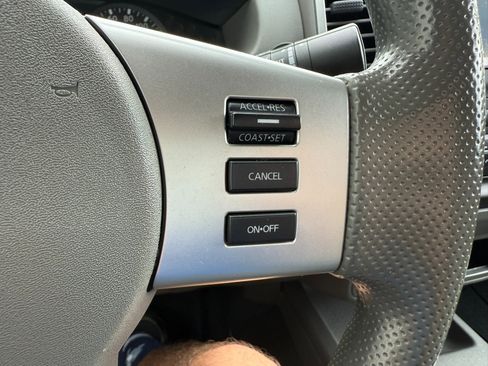 Used 2019 Nissan Frontier S image 28