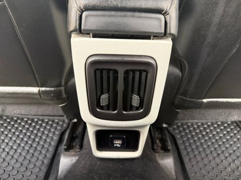 Used 2018 Jeep Compass Latitude w/ Cold Weather Group image 31