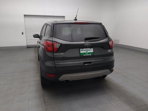 Used 2019 Ford Escape SE FWD image 6