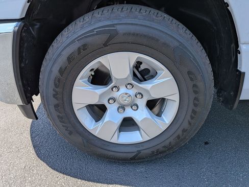 Used 2025 RAM 1500 Tradesman AWD/4WD image 9