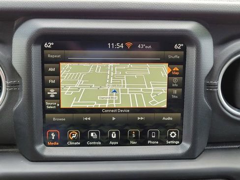 Used 2023 Jeep Wrangler Unlimited Sahara image 18