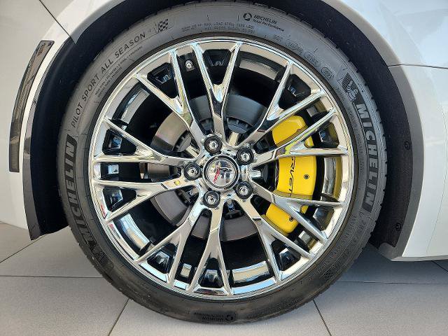 Used 2016 Chevrolet Corvette Stingray Coupe w/ 2LT Preferred Equipment Group RWD image 8