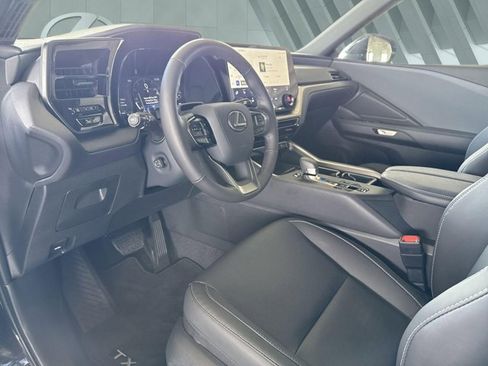 Certified 2026 Lexus TX 350 FWD w/ Convenience Package image 11