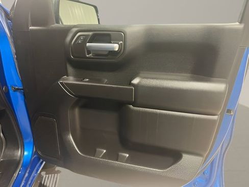 Used 2022 Chevrolet Silverado 1500 Custom AWD/4WD image 10