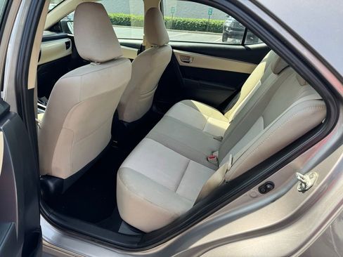 Used 2014 Toyota Corolla LE FWD image 9
