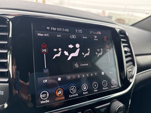 Used 2020 Jeep Grand Cherokee Limited image 16