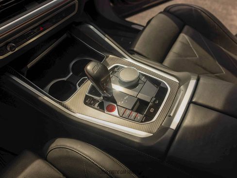 Used 2023 BMW XM image 29