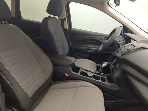 Used 2017 Ford Escape S image 21