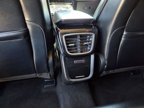 Used 2022 Lincoln Nautilus Reserve AWD/4WD image 22