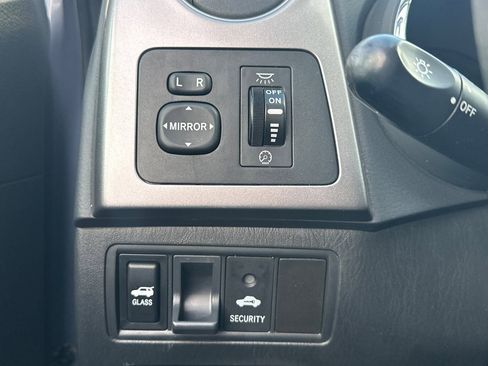 Used 2005 Toyota Matrix XR image 26