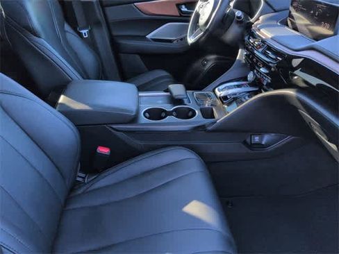 Used 2022 Acura MDX FWD image 24