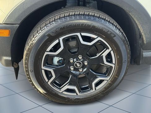 New 2025 Ford Bronco Sport Outer Banks w/ Outer Banks Tech Package+ AWD/4WD image 5