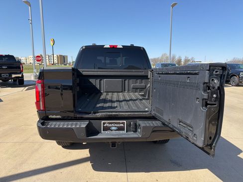 Used 2025 Ford F150 Platinum w/ FX4 Off-Road Package image 5