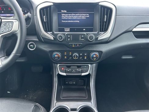Used 2023 GMC Terrain SLT image 15