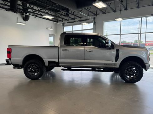 Used 2023 Ford F350 Lariat w/ Lariat Ultimate Package AWD/4WD image 6