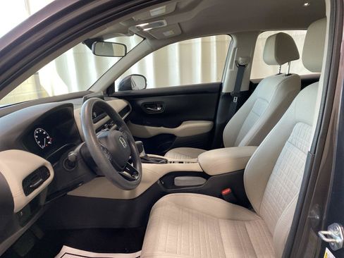 Used 2023 Honda HR-V LX image 16