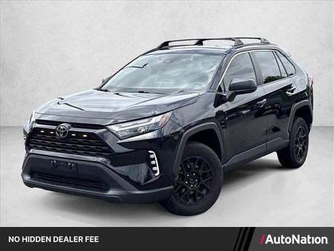 Used 2023 Toyota RAV4 LE AWD/4WD image 1