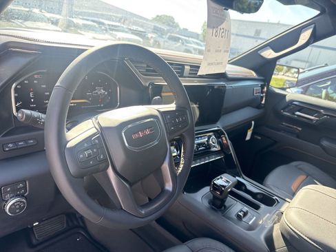 New 2026 GMC Sierra 1500 AT4 w/ AT4 Premium Package AWD/4WD image 16