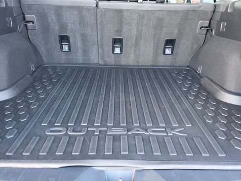 Used 2023 Subaru Outback Limited XT image 18