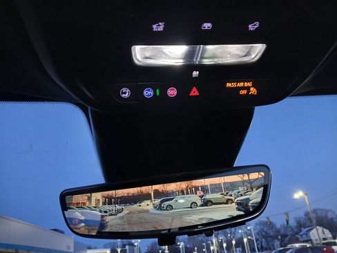 New 2026 Chevrolet Traverse Z71 w/ Driver Confidence Package image 36